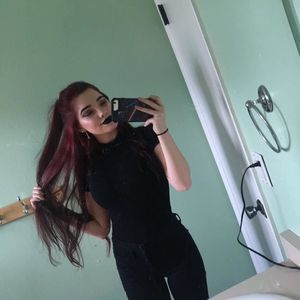 Meet your Posher, Jazmine